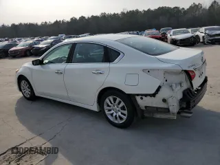 2016 Nissan Altima S with VIN 1N4AL3APXGC243743, listed as a Copart auction lot 43975235 with 192,595 mi miles and Salvage Title. Bid and sale history available at carsss.com. Image 2.