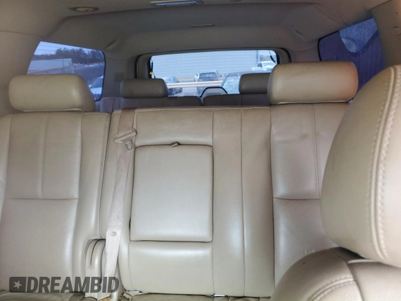 2010 Chevrolet Suburban LT z VIN 1GNUCJE02AR100256, wystawiony jako Copart lot #49978905 z przebiegiem 257 826 mil mil oraz Szkoda całkowita • Salvage title. Historia ofert i sprzedaży dostępna na DreamBid. Obrazek 10.
