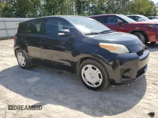 2013 Scion xD z VIN JTKKUPB42D1038232, wystawiony jako Copart lot #57165235 z przebiegiem 163 654 mil mil oraz Nie do naprawy • Non repairable. Historia ofert i sprzedaży dostępna na DreamBid. Obrazek 4.