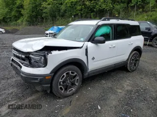 2023 Ford Bronco Sport Outer Banks z VIN 3FMCR9C60PRE27630, wystawiony jako Copart lot #57707965 z przebiegiem 26 541 mil mil oraz Szkoda całkowita • Salvage title. Historia ofert i sprzedaży dostępna na DreamBid. Obrazek 1.