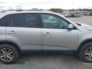2015 Kia Sorento LX with VIN 5XYKTDA64FG612232, listed as a IAAI auction lot 41894549 with 145,748 mi miles. Bid and sale history available at carsss.com. Image 13.