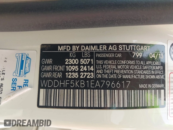 2014 Mercedes-Benz E-Class E 350 Sport with VIN WDDHF5KB1EA796617, listed as a IAAI auction lot 41869606 with 105,298 mi miles. Bid and sale history available at carsss.com. Image 9.