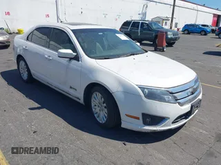 2010 Ford Fusion Hybrid z VIN 3FADP0L30AR372626, wystawiony jako IAAI lot #42865835 z przebiegiem 190 383 mil mil oraz . Historia ofert i sprzedaży dostępna na DreamBid. Obrazek 1.