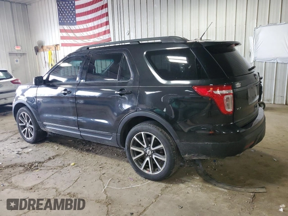 2015 Ford Explorer XLT with VIN 1FM5K8D88FGA25268, listed as a Copart auction lot 54203845 with 137,904 mi miles and Clean Title. Bid and sale history available at carsss.com. Image 2.