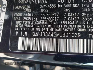 2021 Hyundai Tucson Value with VIN KM8J33A45MU391039, listed as a IAAI auction lot 42086825 with 16,910 mi miles. Bid and sale history available at carsss.com. Image 9.