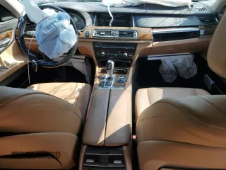 2013 BMW 7 Series 740Li xDrive с VIN WBAYF4C5XDDE23604, выставлен на аукционе Copart как лот 54978735 с пробегом 119 778 миль миль и Списание • Salvage title. История ставок и продаж доступна на DreamBid. Изображение 8.