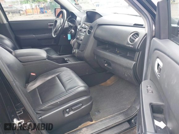 2013 Honda Pilot Touring z VIN 5FNYF3H93DB021700, wystawiony jako IAAI lot #42343744 z przebiegiem 224 264 mil mil oraz . Historia ofert i sprzedaży dostępna na DreamBid. Obrazek 5.