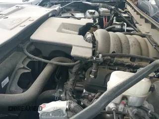 2018 Chevrolet Silverado 1500 LT z VIN 3GCUKREC0JG223834, wystawiony jako IAAI lot #43051923 z przebiegiem 81 747 mil mil oraz . Historia ofert i sprzedaży dostępna na DreamBid. Obrazek 15.