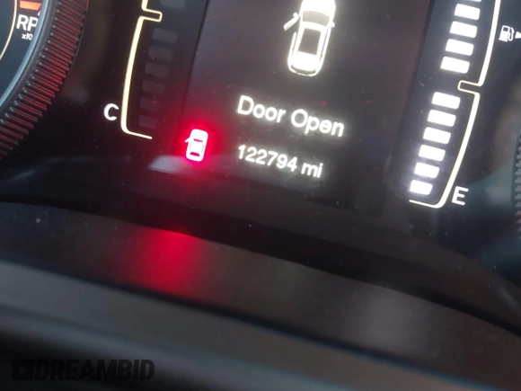 2016 Jeep Cherokee Latitude z VIN 1C4PJMCB4GW141886, wystawiony jako IAAI lot #41215064 z przebiegiem 122 794 mil mil oraz . Historia ofert i sprzedaży dostępna na DreamBid. Obrazek 16.
