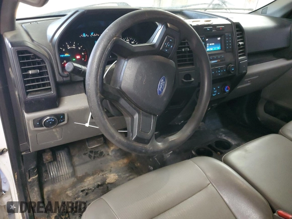 2017 Ford F-150 XL z VIN 1FTMF1CF2HKC94443, wystawiony jako Copart lot #76390714 z przebiegiem 182 973 mil mil oraz Szkoda całkowita • Salvage title. Historia ofert i sprzedaży dostępna na DreamBid. Obrazek 8.