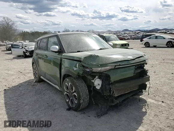 2020 Kia Soul X-Line with VIN KNDJ23AU4L7055922, listed as a Copart auction lot 46923835 with 107,382 mi miles and Salvage Title. Bid and sale history available at carsss.com. Image 11.