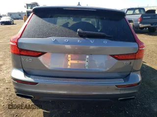 2020 Volvo V60 z VIN YV4102WK7L1038975, wystawiony jako Copart lot #65404633 z przebiegiem 27 633 mil mil oraz . Historia ofert i sprzedaży dostępna na DreamBid. Obrazek 6.