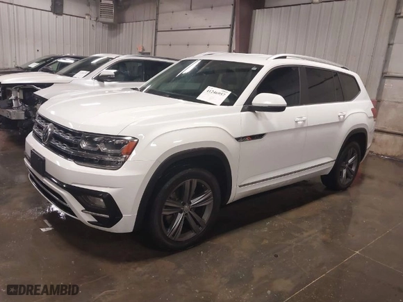 2019 Volkswagen Atlas 3.6L V6 SE w/Technology R-Line with VIN 1V2XR2CA3KC557800, listed as a IAAI auction lot 41246957 with 128,358 mi miles. Bid and sale history available at carsss.com. Image 2.