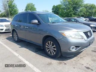 2015 Nissan Pathfinder Platinum with VIN 5N1AR2MM2FC608267, listed as a IAAI auction lot 42799535 with 193,438 mi miles and . Bid and sale history available at DreamBid. Image 1.