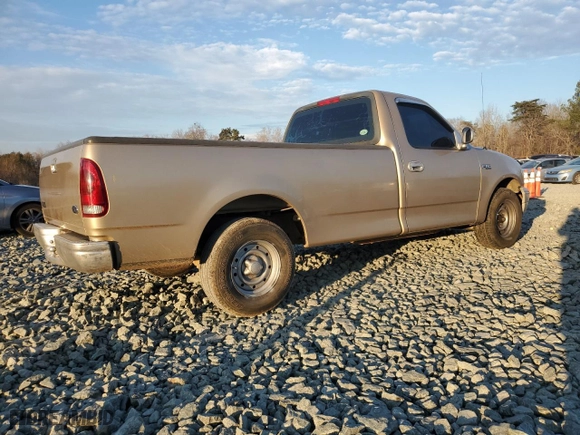 1999 Ford F-150 Work Series with VIN 1FTZF1722XNC16545, listed as a Copart auction lot 86887214 with 137,192 mi miles and Clean Title. Bid and sale history available at carsss.com. Image 3.