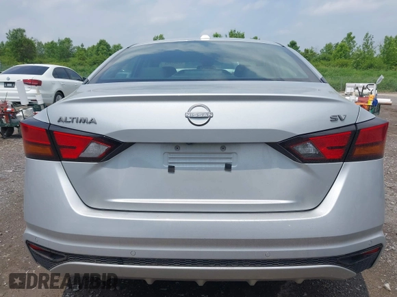 2024 Nissan Altima SV with VIN 1N4BL4DVXRN325709, listed as a IAAI auction lot 42483584 with 45,722 mi miles and . Bid and sale history available at DreamBid. Image 17.