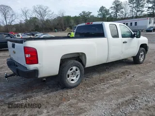 2011 Chevrolet Silverado 1500 LT with VIN 1GCRKSE01BZ264610, listed as a IAAI auction lot 41470836 with 250,686 mi miles and . Bid and sale history available at DreamBid. Image 4.