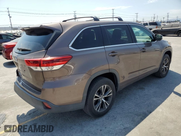 2017 Toyota Highlander LE z VIN 5TDZZRFH5HS228714, wystawiony jako Copart lot #65010265 z przebiegiem 115 953 mil mil oraz Szkoda całkowita • Salvage title. Historia ofert i sprzedaży dostępna na DreamBid. Obrazek 3.
