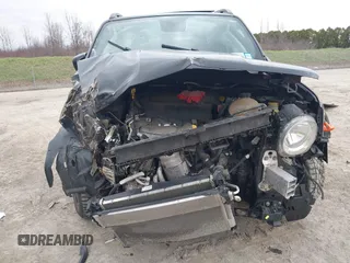 2020 Jeep Renegade Latitude z VIN ZACNJBBB8LPM11042, wystawiony jako IAAI lot #42072333 z przebiegiem 49 323 mil mil oraz . Historia ofert i sprzedaży dostępna na DreamBid. Obrazek 6.
