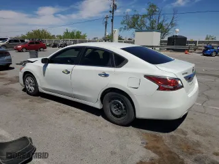 2014 Nissan Altima 2.5 with VIN 1N4AL3AP1EN215122, listed as a Copart auction lot 53883965 with 163,001 mi miles and Salvage Title. Bid and sale history available at carsss.com. Image 2.
