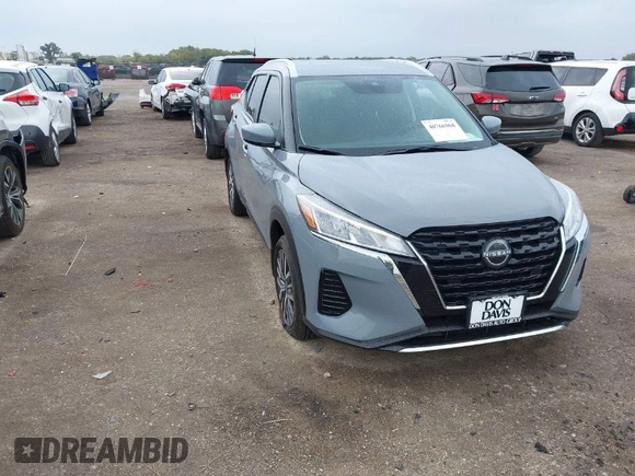 2024 Nissan Kicks SV with VIN 3N1CP5CV3RL576777, listed as a IAAI auction lot 40766968 with 1,403 mi miles. Bid and sale history available at carsss.com. Image 1.