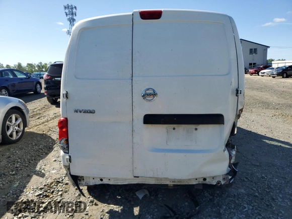 2015 Nissan NV200 SV with VIN 3N6CM0KN9FK707025, listed as a Copart auction lot 57454925 with 165,484 mi miles and Clean title. Bid and sale history available at DreamBid. Image 6.
