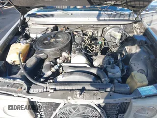 1983 Mercedes-Benz 300 with VIN WDBAB53A3DB003709, listed as a IAAI auction lot 41662930 with 301,467 mi miles and . Bid and sale history available at DreamBid. Image 10.