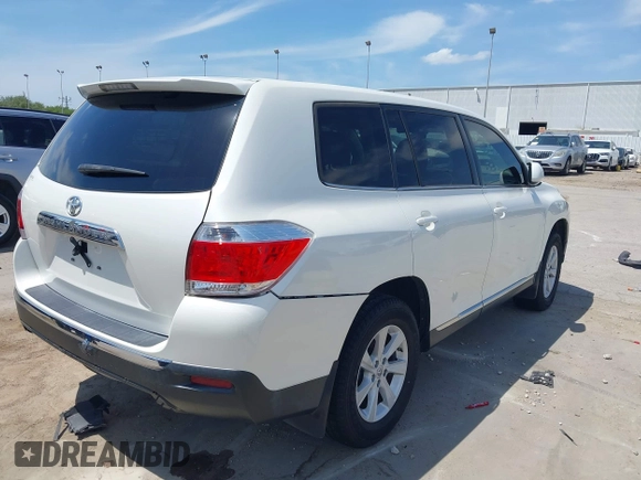 2013 Toyota Highlander with VIN 5TDZA3EH4DS041481, listed as a IAAI auction lot 42056940 with 113,427 mi miles and . Bid and sale history available at DreamBid. Image 4.