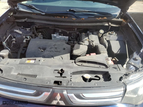 2014 Mitsubishi Outlander ES with VIN JA4AD2A32EZ007803, listed as a Copart auction lot 47104045 with 140,385 mi miles and Salvage Title. Bid and sale history available at carsss.com. Image 12.