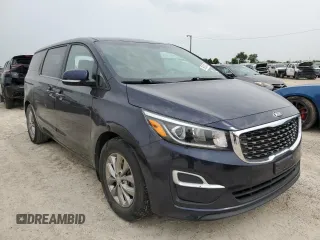2020 Kia Sedona LX with VIN KNDMB5C1XL6618134, listed as a Copart auction lot 55924724 with 95,414 mi miles and Clean Title. Bid and sale history available at carsss.com. Image 4.