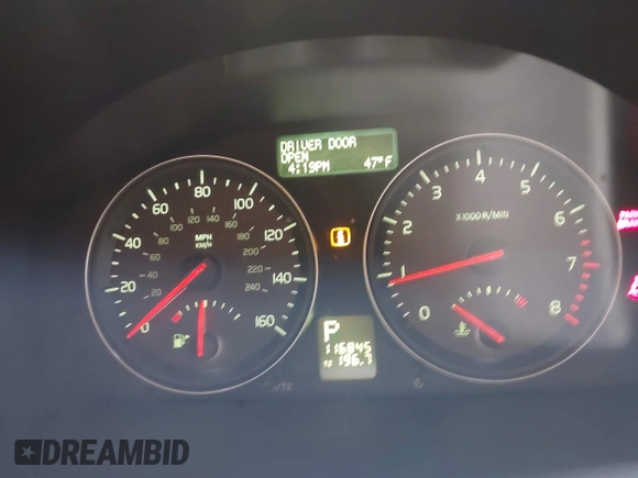 2007 Volvo C70 with VIN YV1MC68207J023648, listed as a IAAI auction lot 41281499 with 116,845 mi miles. Bid and sale history available at carsss.com. Image 7.