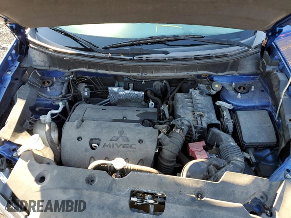 2015 Mitsubishi Outlander ES z VIN 4A4AP3AUXFE002703, wystawiony jako Copart lot #53451505 z przebiegiem 24 774 mil mil oraz Nie do naprawy • Non repairable. Historia ofert i sprzedaży dostępna na DreamBid. Obrazek 14.