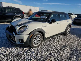 2017 MINI Clubman Cooper with VIN WMWLU1C52H2F27147, listed as a Copart auction lot 81914474 with 90,807 mi miles and Clean Title. Bid and sale history available at carsss.com. Image 1.