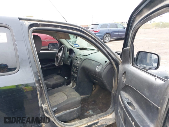 2009 Chevrolet HHR LS with VIN 3GNCA13B49S520129, listed as a IAAI auction lot 40768683 with Not Provided miles and . Bid and sale history available at DreamBid. Image 5.
