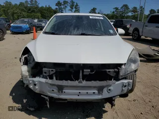 2011 Mazda 3 S Grand Touring z VIN JM1BL1W55B1366557, wystawiony jako Copart lot #52973745 z przebiegiem 133 278 mil mil oraz Szkoda całkowita • Salvage title. Historia ofert i sprzedaży dostępna na DreamBid. Obrazek 5.