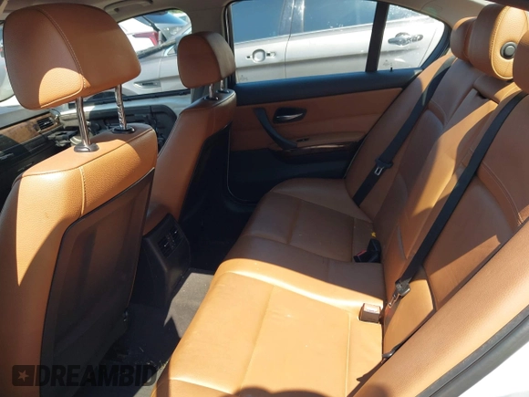 2011 BMW 3 Series 328i xDrive with VIN WBAPK5C54BA662199, listed as a IAAI auction lot 42651146 with 190,396 mi miles and . Bid and sale history available at DreamBid. Image 8.