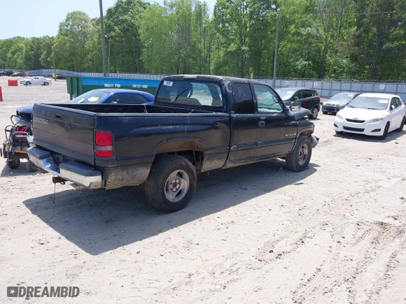 2000 Dodge Ram 1500 with VIN 3B7HC13Z0YG110645, listed as a IAAI auction lot 42038503 with 1 mi miles. Bid and sale history available at carsss.com. Image 4.