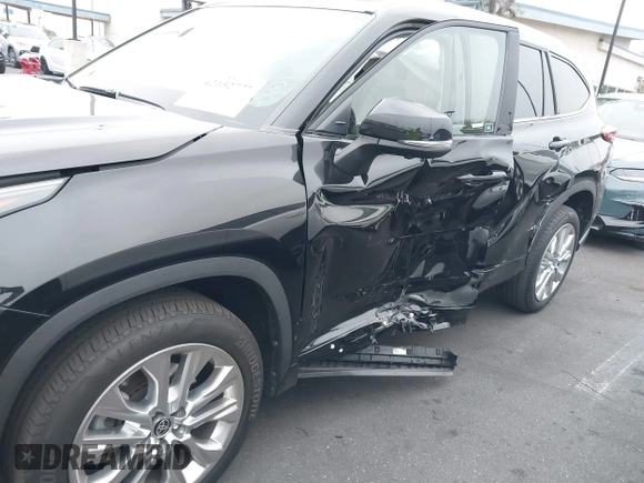 2023 Toyota Highlander L with VIN 5TDKDRAHXPS516220, listed as a IAAI auction lot 42152777 with 19,263 mi miles and . Bid and sale history available at DreamBid. Image 6.