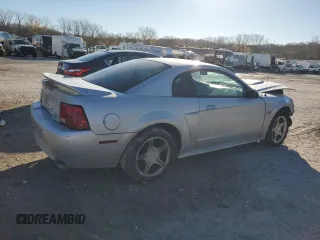 2000 Ford Mustang GT with VIN 1FAFP42X6YF215940, listed as a Copart auction lot 80646464 with 0 mi miles and Salvage Title. Bid and sale history available at carsss.com. Image 3.