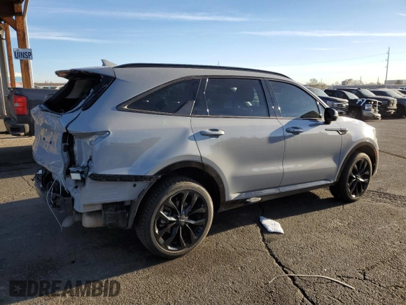 2022 Kia Sorento SX z VIN 5XYRKDLF0NG136154, wystawiony jako Copart lot #50433075 z przebiegiem 17 660 mil mil oraz Szkoda całkowita • Salvage title. Historia ofert i sprzedaży dostępna na DreamBid. Obrazek 3.