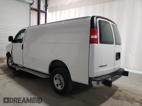2022 Chevrolet Express Cargo with VIN 1GCWGAFP4N1222428, listed as a Copart auction lot 63829195 with 30,685 mi miles and Clean title. Bid and sale history available at DreamBid. Image 2.