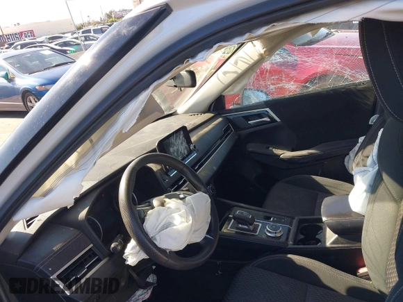 2023 Mitsubishi Outlander ES z VIN JA4J3TA86PZ015703, wystawiony jako IAAI lot #41041126 z przebiegiem 44 131 mil mil oraz . Historia ofert i sprzedaży dostępna na DreamBid. Obrazek 5.