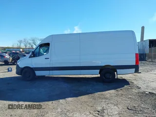 2024 Mercedes-Benz Sprinter Cargo with VIN W1Y4NCHY2RT177333, listed as a IAAI auction lot 40842688 with Not Provided miles. Bid and sale history available at carsss.com. Image 14.