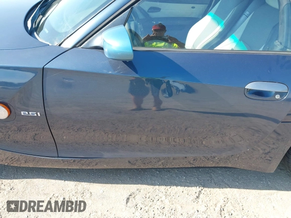 2003 BMW Z4 2.5i with VIN 4USBT33463LS45396, listed as a IAAI auction lot 42323284 with 183,343 mi miles and . Bid and sale history available at DreamBid. Image 6.