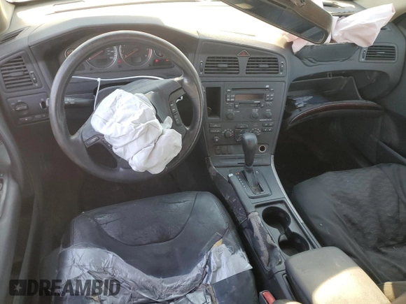 2004 Volvo V70 with VIN YV1SW59V042393201, listed as a Copart auction lot 86710914 with 184,019 mi miles and Salvage Title. Bid and sale history available at carsss.com. Image 8.