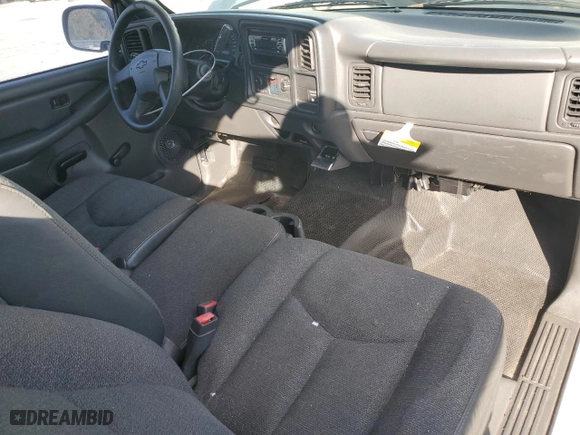 2003 Chevrolet Silverado 1500 Work Truck with VIN 2GCEC19X731245311, listed as a Copart auction lot 87621145 with 105,910 mi miles and Clean Title. Bid and sale history available at carsss.com. Image 8.