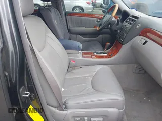 2004 Lexus LS 430 with VIN JTHBN36F940151530, listed as a IAAI auction lot 42124508 with 230,175 mi miles. Bid and sale history available at carsss.com. Image 5.