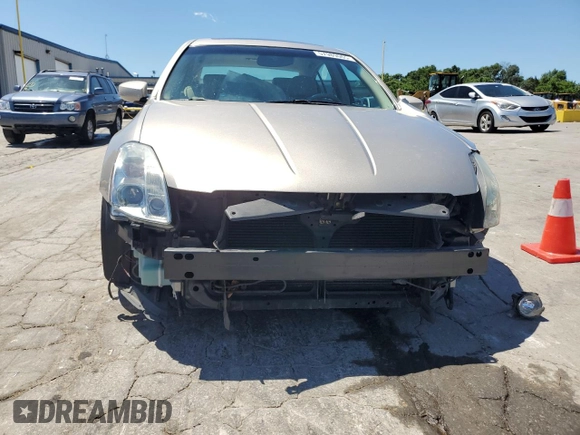 2005 Nissan Maxima SE z VIN 1N4BA41E65C837208, wystawiony jako Copart lot #57989065 z przebiegiem 86 293 mil mil oraz Szkoda całkowita • Salvage title. Historia ofert i sprzedaży dostępna na DreamBid. Obrazek 5.
