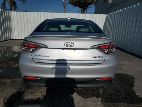 2016 Hyundai Sonata Hybrid SE with VIN KMHE24L10GA038677, listed as a Copart auction lot 51823625 with 62,130 mi miles and Clean Title. Bid and sale history available at carsss.com. Image 6.