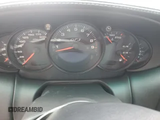 2004 Porsche 911 z VIN WP0AC29984S692205, wystawiony jako Copart lot #73920204 z przebiegiem Nie podano mil oraz Nie do naprawy • Non repairable. Historia ofert i sprzedaży dostępna na DreamBid. Obrazek 9.